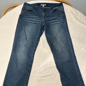 CAbi Women’s Jeans Size 6 Medium Wash Straight Leg Stretch Denim